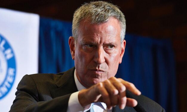 Mayor Bill de Blasio Catches Hell for Threatening to Arrest Jewish Citizens Who Gather in Large Groups
