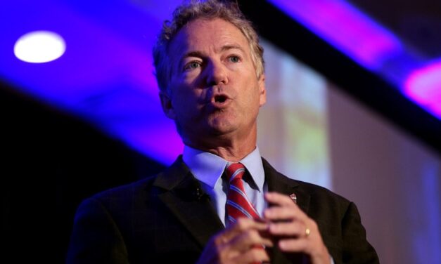 CAPITAL  CHAOS: Rand Paul ‘Attacked by Angry Mob’ After Leaving the White House Thursday night